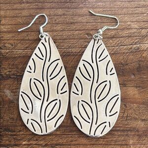 Vintage Gianni Bulgari Sterling Silver Leaf Pattern Earrings